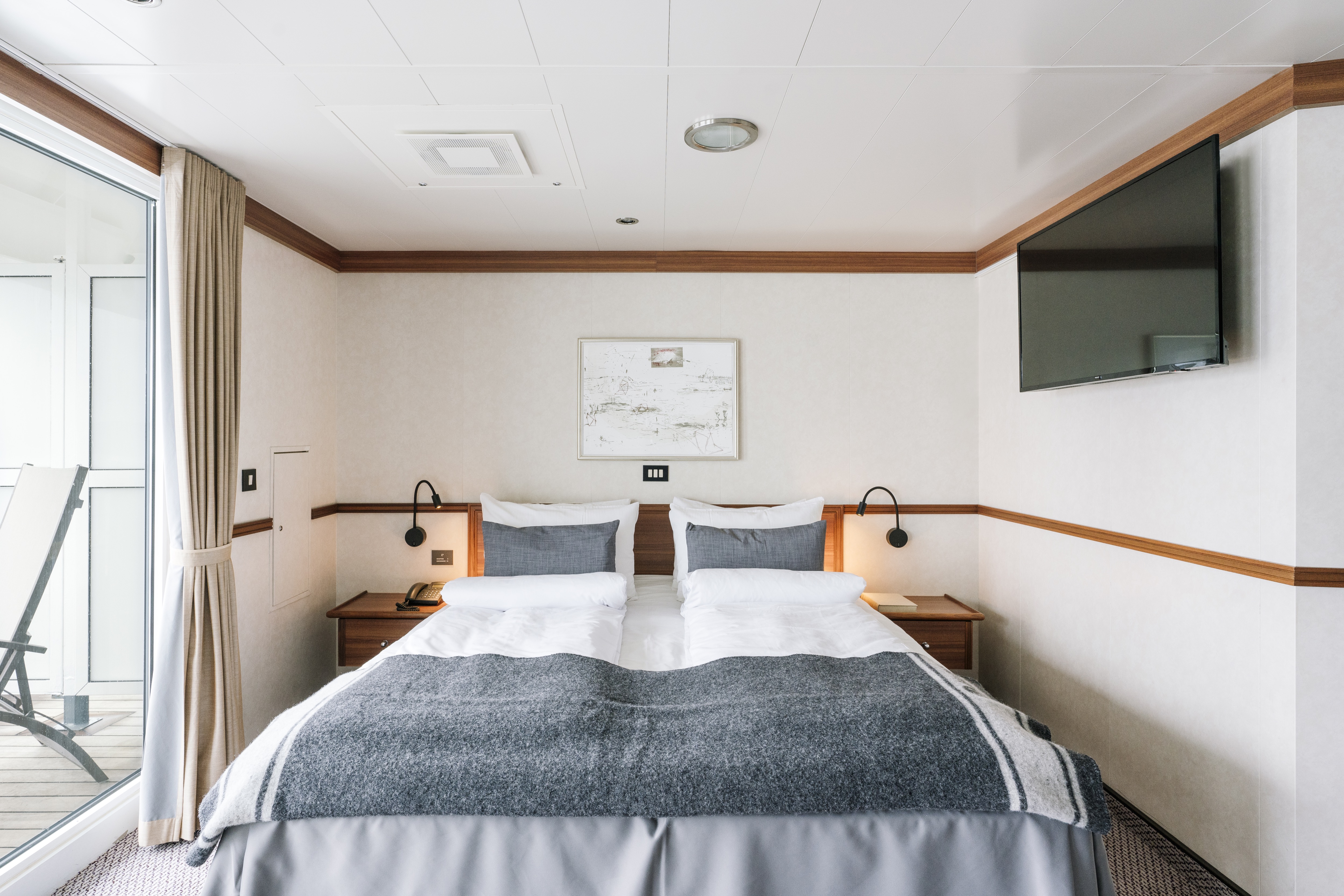 Hurtigruten Expeditions MS Fram MG - Clara Tuma and Hurtigruten 0.JPG